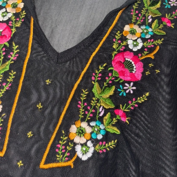 Express Embroidered Mesh Flutter Sleeve Blouse - Picture 10 of 10